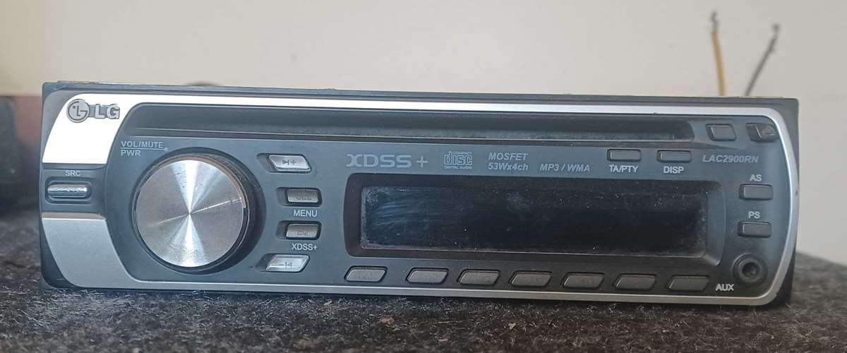 LG CD ,MP3 CAR RADIO