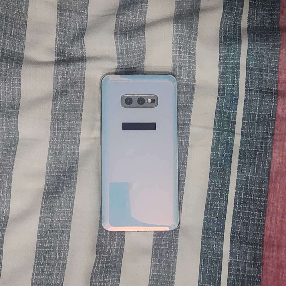 Samsung galaxy s10e