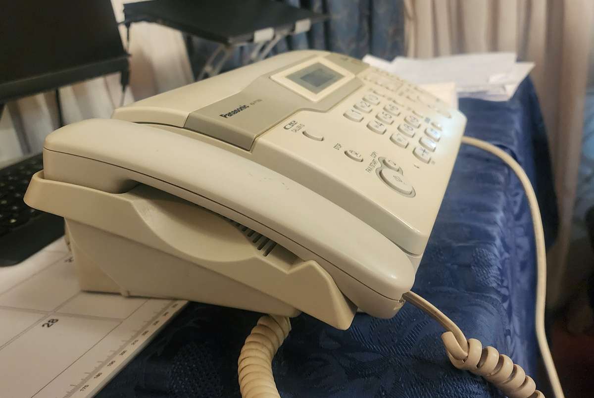 panasonic kx ft932 fax machine with 4 thermal rolls