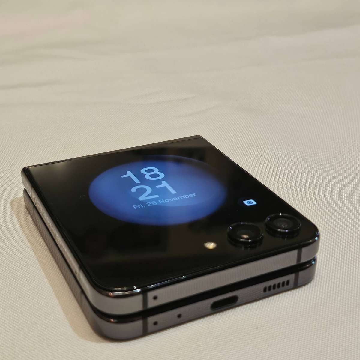 Samsung Galaxy Z Flip 5 graphite 256gb