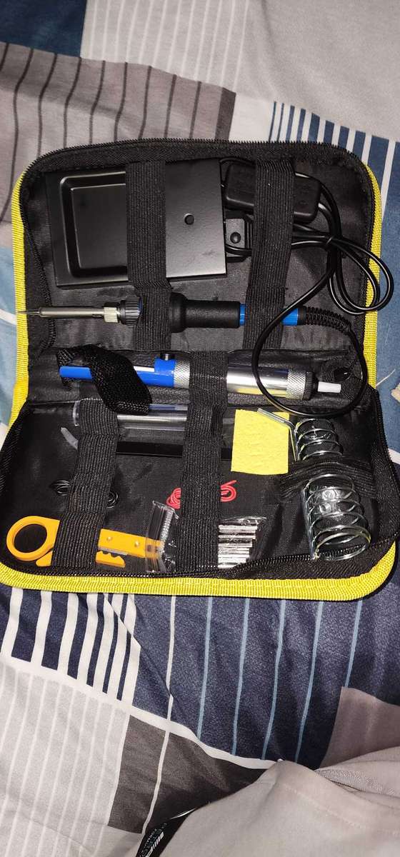 15 Piece Soldering Kit with lots of Accessories in Case