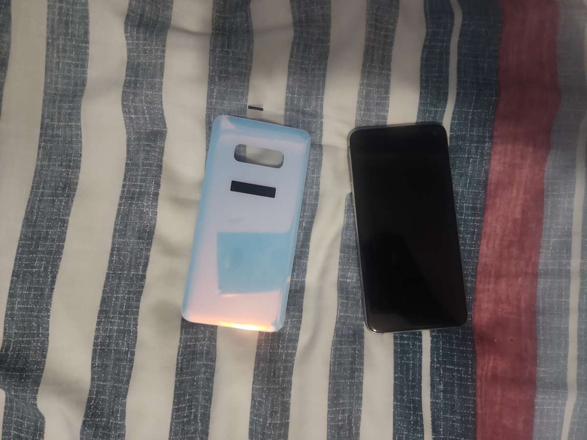 Samsung galaxy s10e