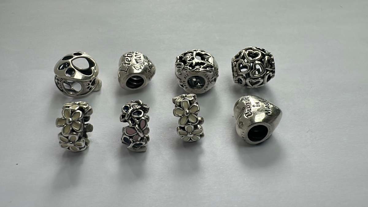 8 x Pandora Charms !!!!