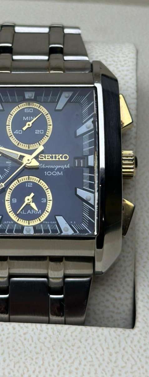 SEIKO Chronograph 100m Watch