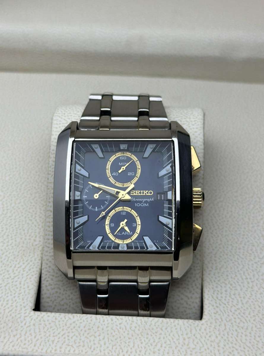 SEIKO Chronograph 100m Watch
