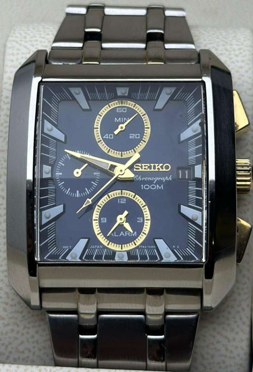 SEIKO Chronograph 100m Watch