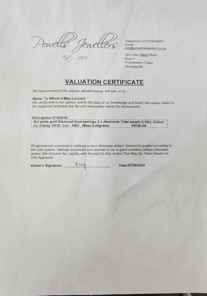 Dainty 0.19ct Diamond Stud Earrings valued at R8 190