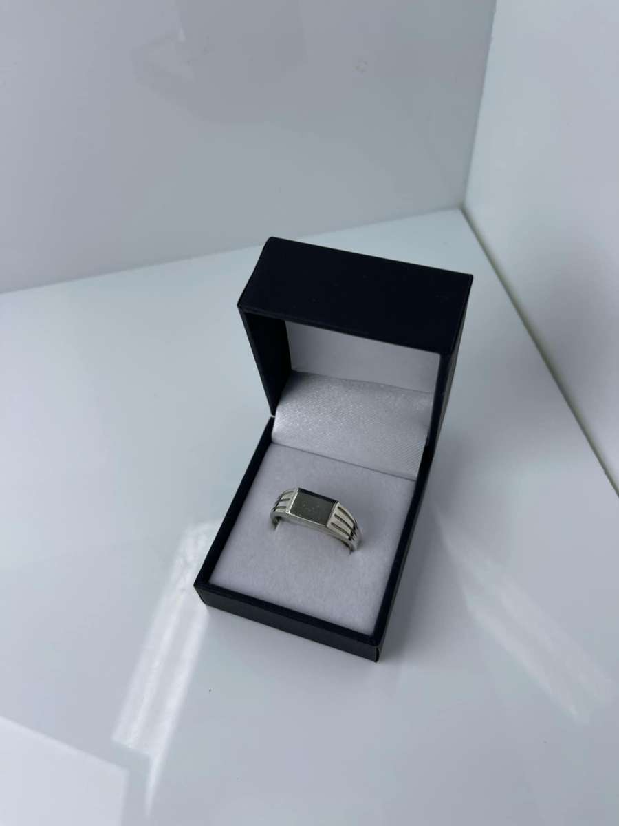 Men's silver cubic ring