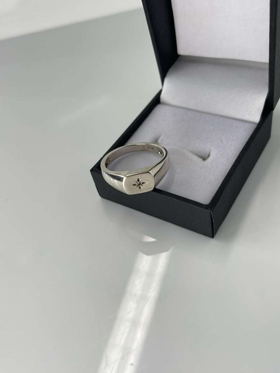 Men's silver 0.05ct center diamond ring