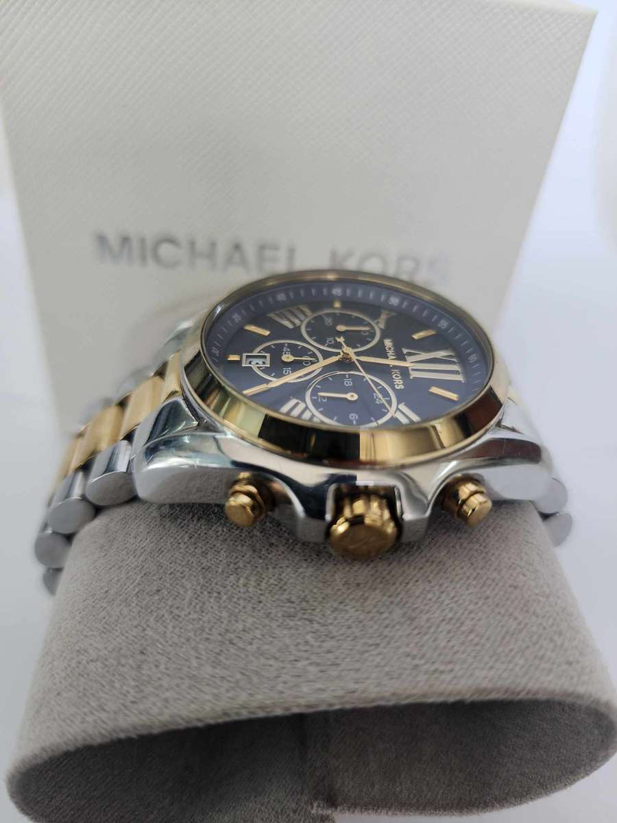 Michael Kors Women's Bradshaw 2-Tone Round Stainless Steel Watch (preowned)