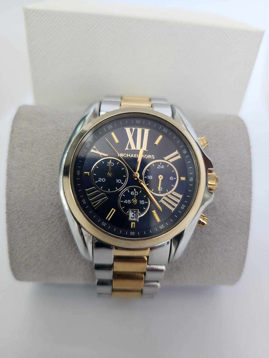 Michael Kors Women's Bradshaw 2-Tone Round Stainless Steel Watch (preowned)