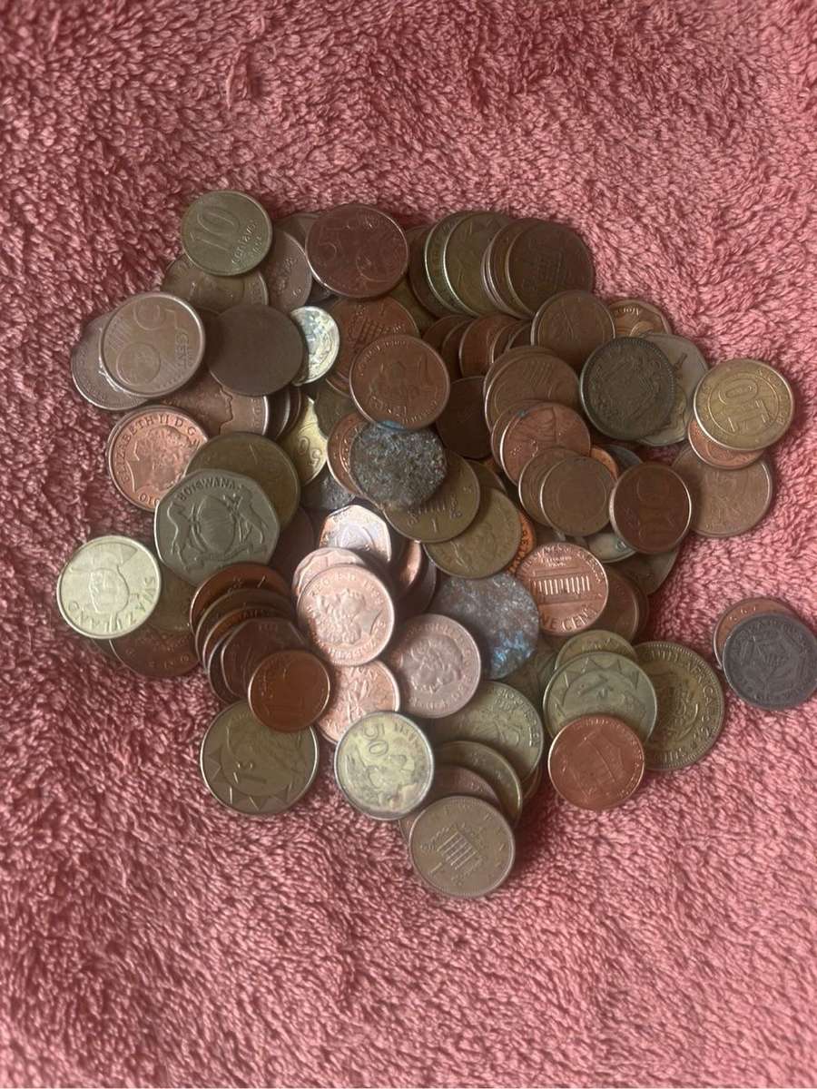 Over 500g of Foreign Coins  A Global Collection for Enthusiasts