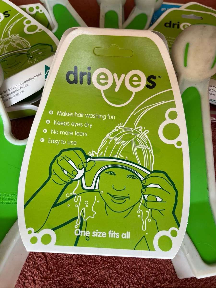 Baby Dry eyes - Bathtime fun