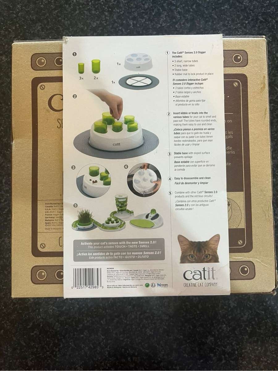 Cat play feeder | Sensory