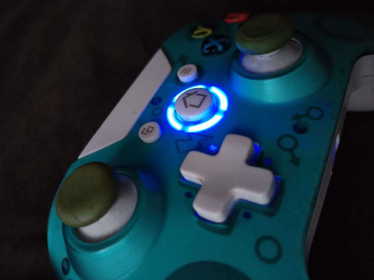 Xbox wireless pc controller ( read description)