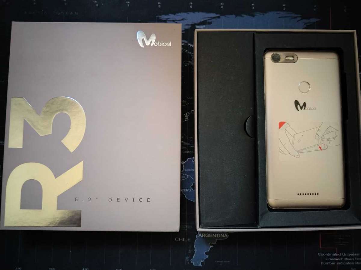 Mobicel R3 smart phone
