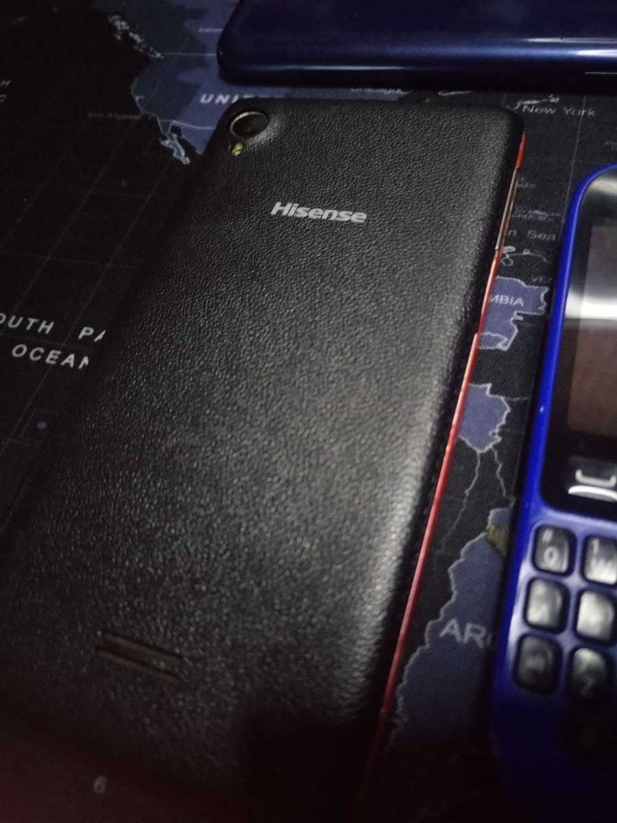 Lot of Phones  ( as is)