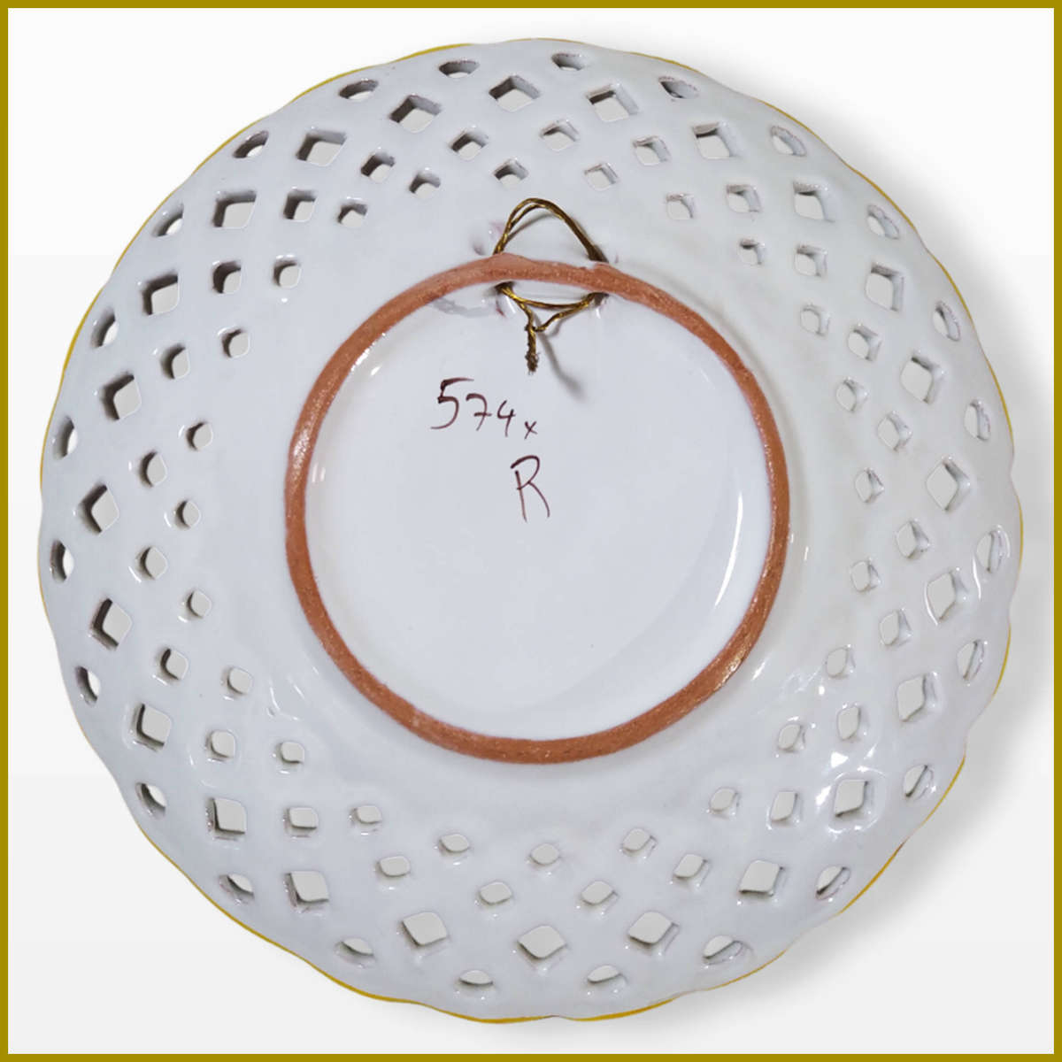 Vintage Wall Bratislava Plate