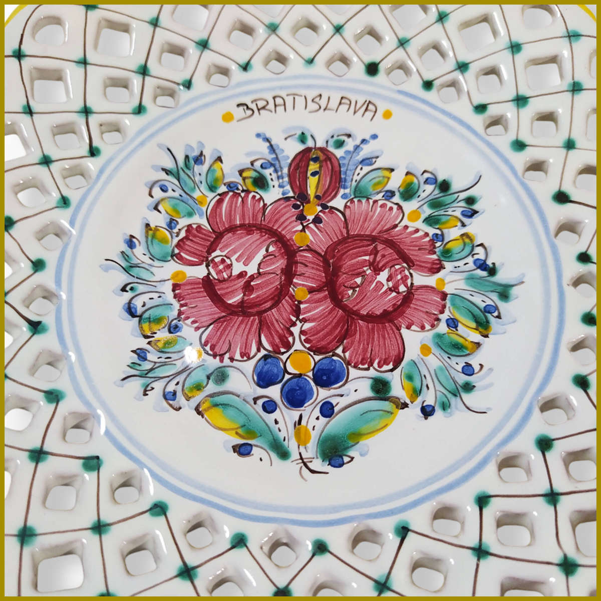 Vintage Wall Bratislava Plate