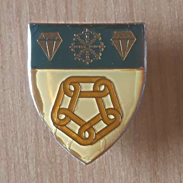 1 SWA Composite Depot Pocket Flash With All Pins In Place - Note Cracks On Edges