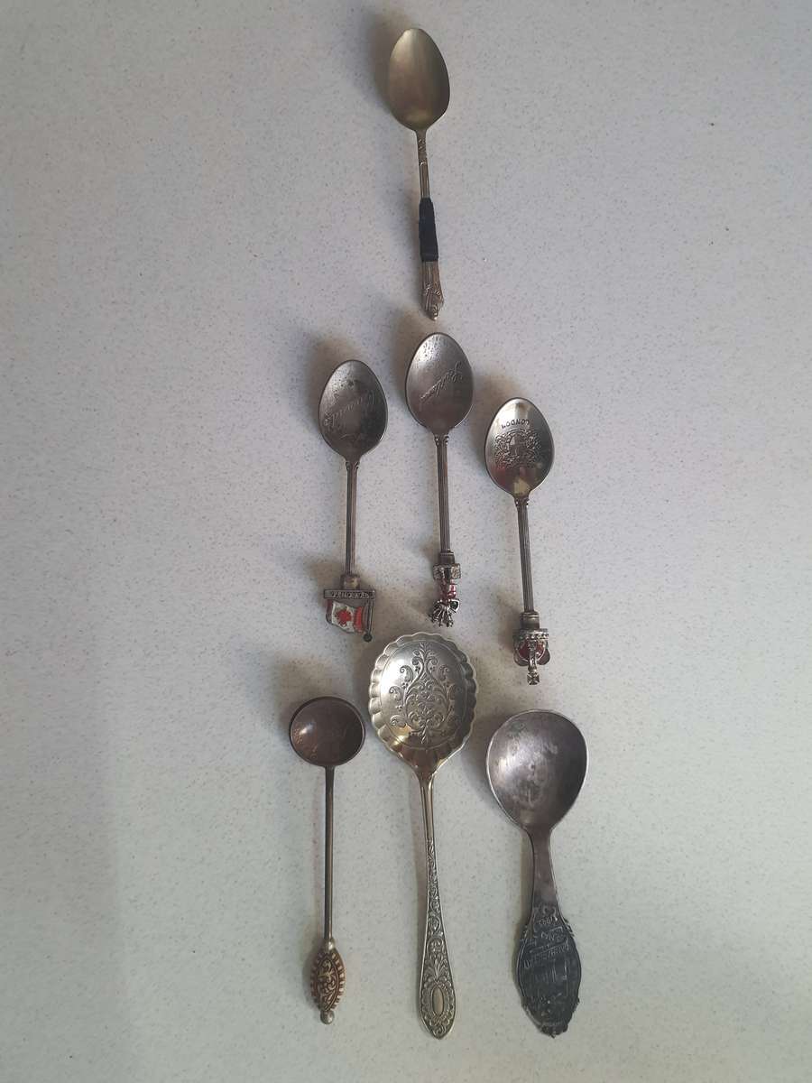 STUNNING ANTIQUE AND VINTAGE SPOONS UP FOR GRABS