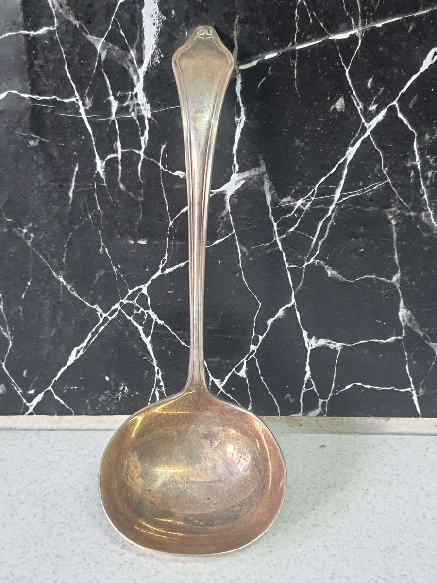 STUNNING SET OF SPOONS AND ENGLISH FINE PWETER MUGS - CORRENATION MUGS