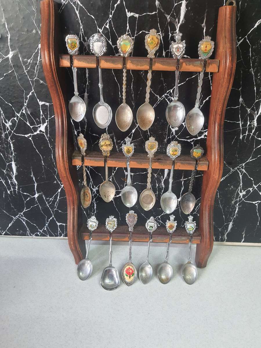 STUNNING SET OF OLD SPOONS WITH SPOON RACK - BID NOW !