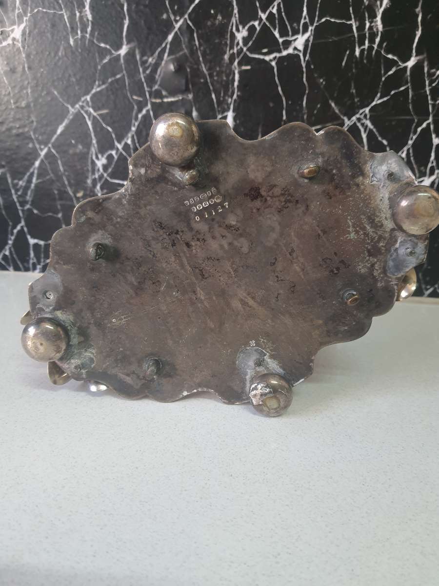 STAMPED - STUNNING APOSTLE SPOON AND EGG TRAY SET