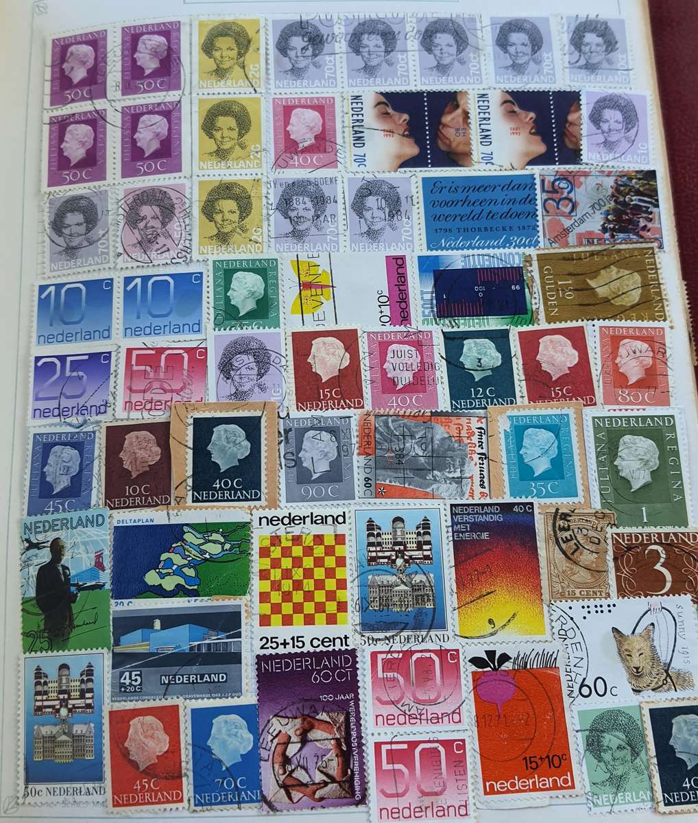 HUGE STAMP COLLECTION - RARE - DONT MISS OUT ! WORLD STAMPS