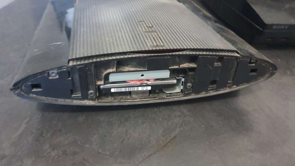 X2 PLAYSTATION 3 CONSOLES WITH CABLES X2 REMOTES