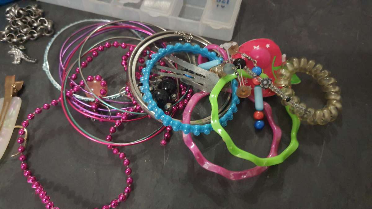 SMALL AND FINE COSMETIC JOB LOT