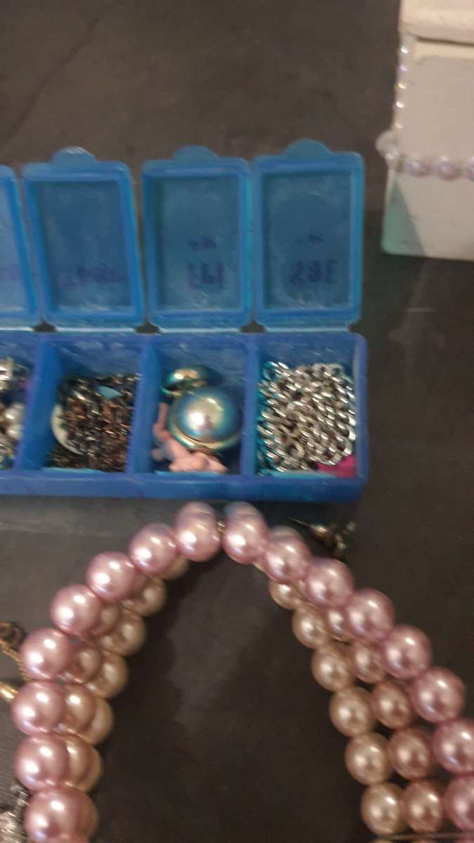 SMALL AND FINE COSMETIC JOB LOT