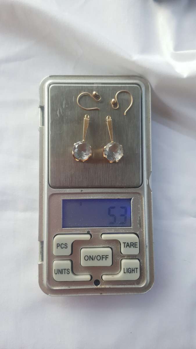 1930's Antique Yellow Gold 9CT Natural Gut Aquamarine earrings - 5.2 Grams - exactly 2.6 grams each