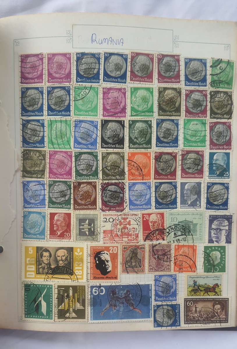 #10 COLLECTORS STAMP WORLD ALBUM UP FOR GRABS