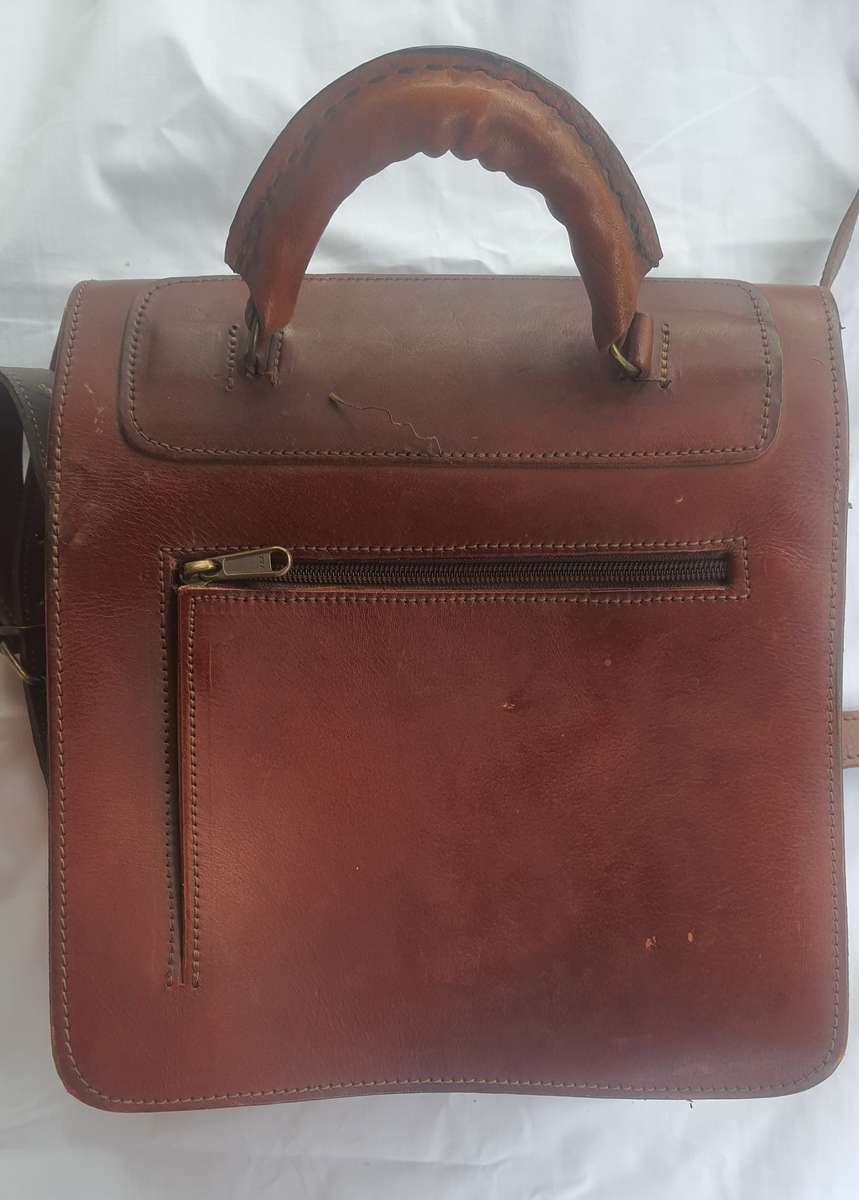 #12 - @KAROO ANTIEK - GENUINE HAND-CRAFTED LEATHER BAG -