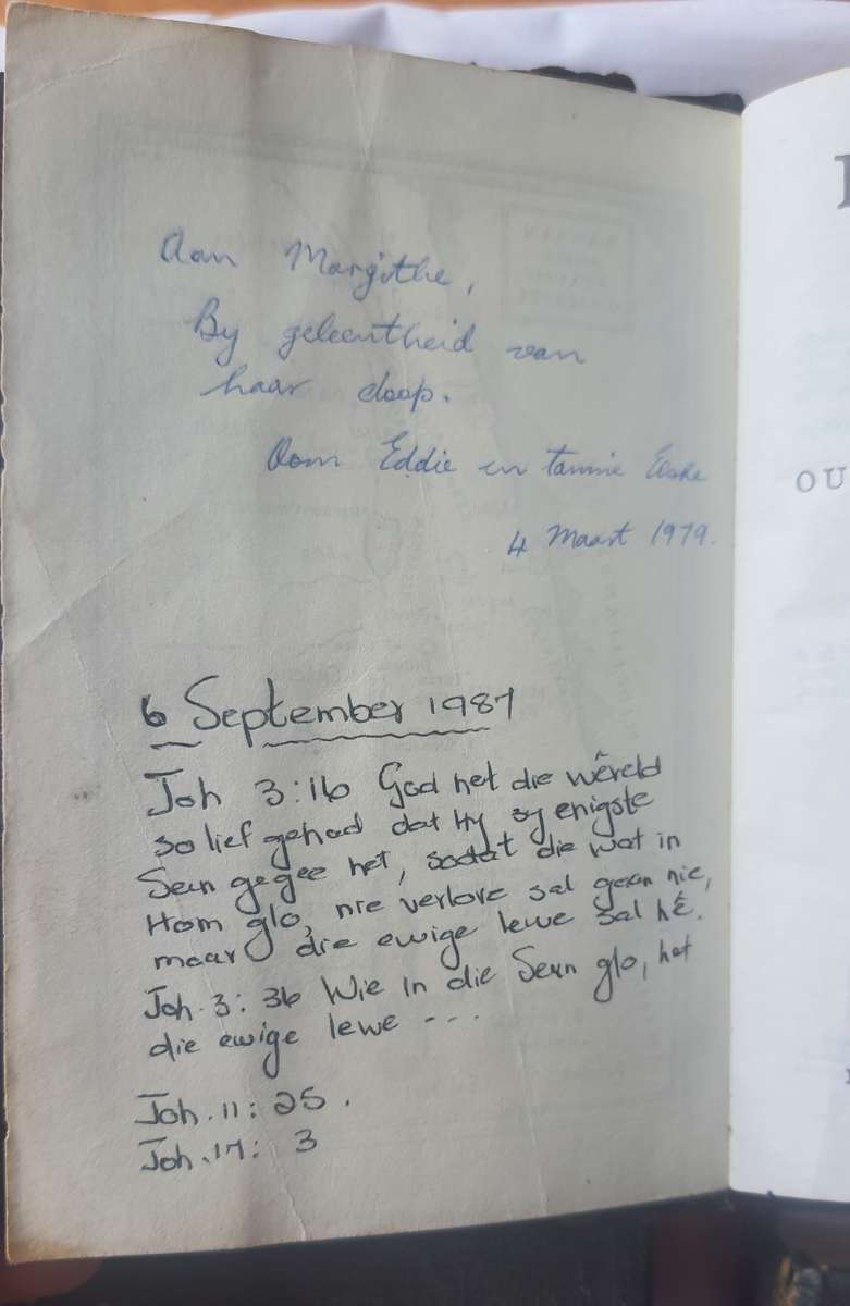 #14 - SCARES OLD JOB LOTT OF BIBLES - ONE WITH MOROCAN LEATHER BINDING