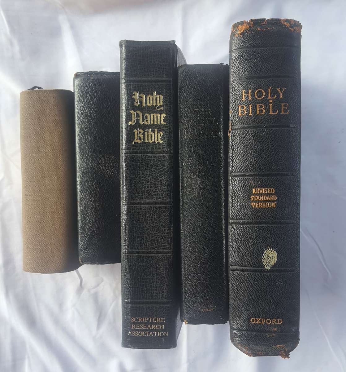 #14 - SCARES OLD JOB LOTT OF BIBLES - ONE WITH MOROCAN LEATHER BINDING