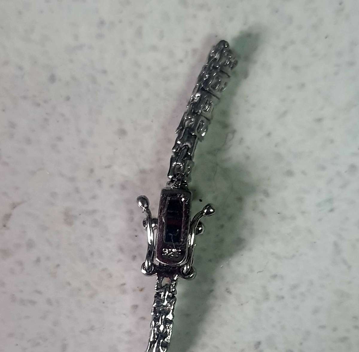 VINTAGE BROKEN 925 SILVER PRINCESS BRACELET - VINTAGE GREEN PEARL NECKLACE AND LOOSE GOLDEN EARINGS