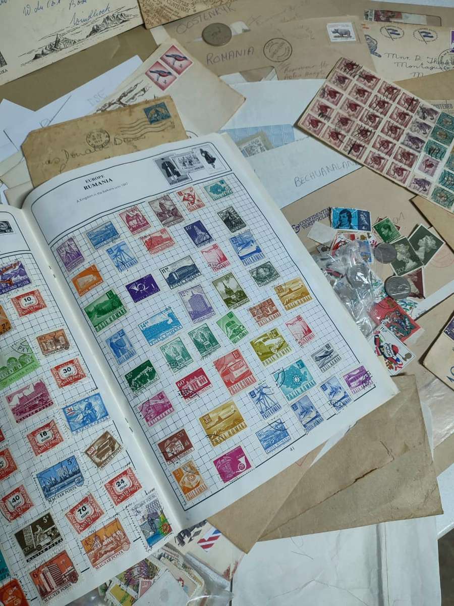 LARGE STAMP COLLECTION - SOMETHING OF EVERYTHING