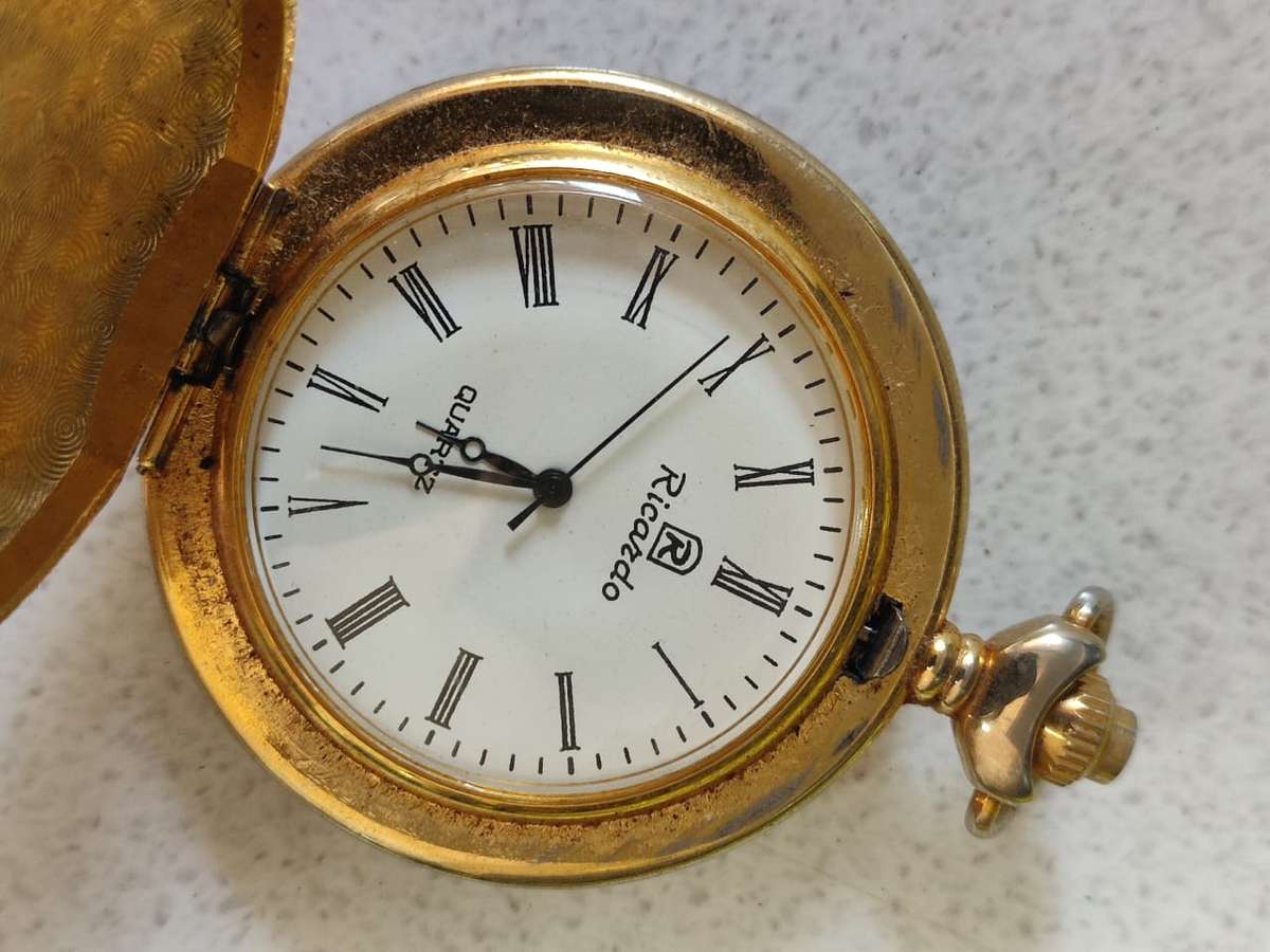 GOLD TONE POCKET WATCH - AND JACK DANIELS ZIPPO