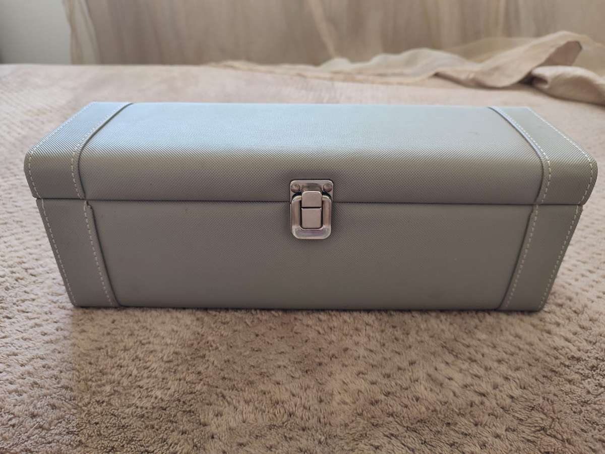 X1 VINTAGE LEATHER WINE BOX HOLDER - X1 NEW GREY WINE BOX - GREAT FOR WINE STORAGE