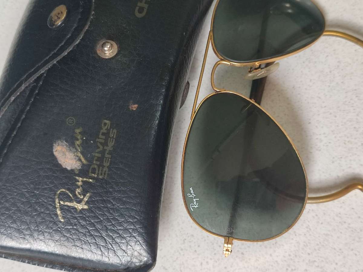 O 1995 GOLD AVIATOR ORIGINAL RAY-BAN