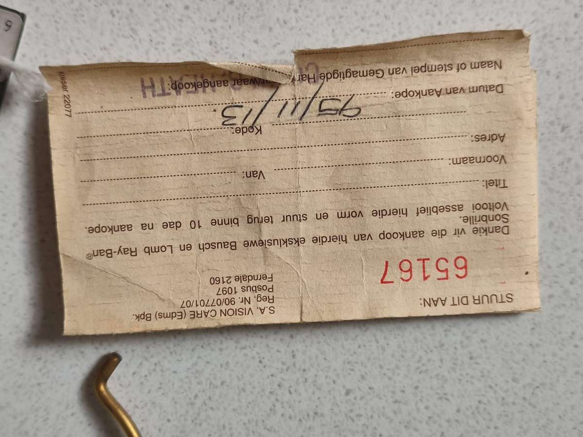 O 1995 GOLD AVIATOR ORIGINAL RAY-BAN