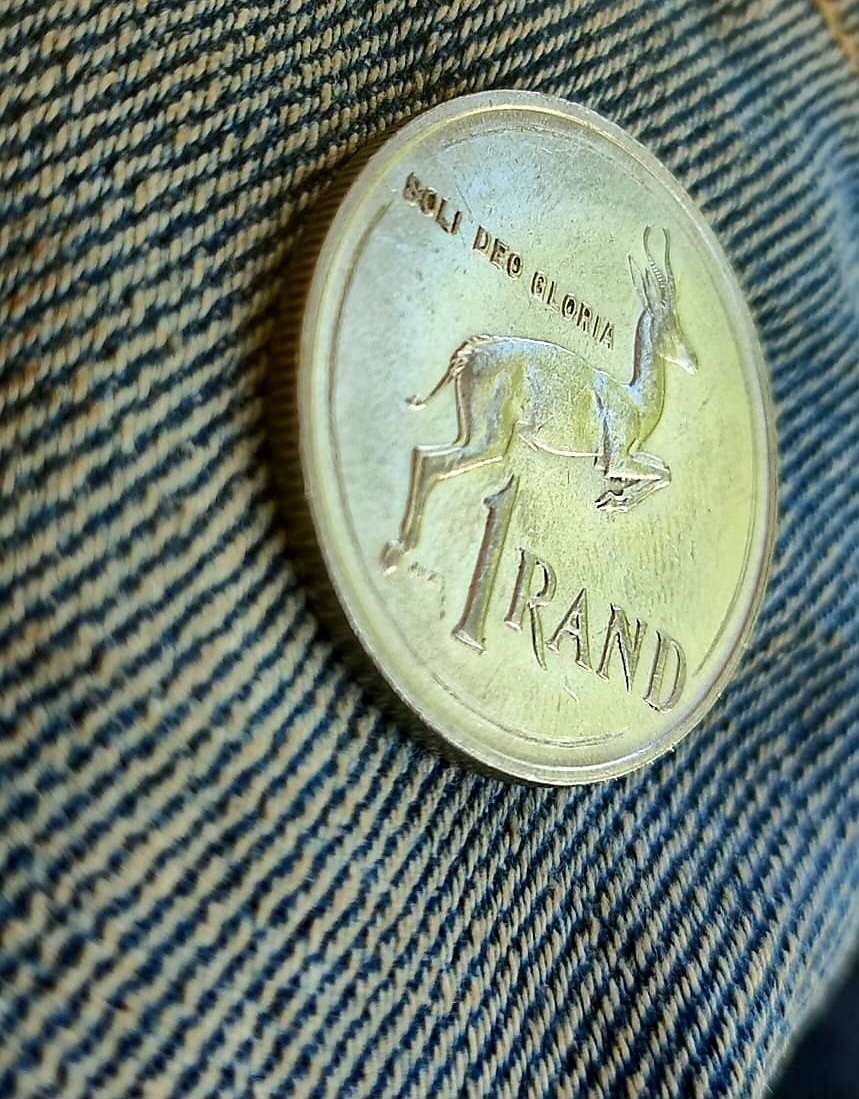 .800 silver - ONE RAND - ODD RING ARNOUND THE RIM!