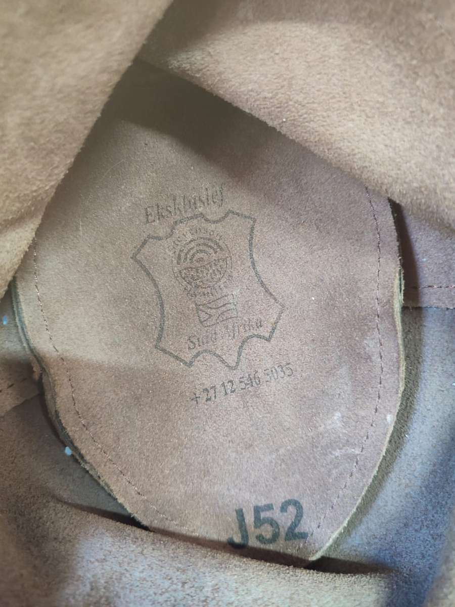 FOR THE HAT COLLECTOR !! x4 LEATHER AND OTHER HATS