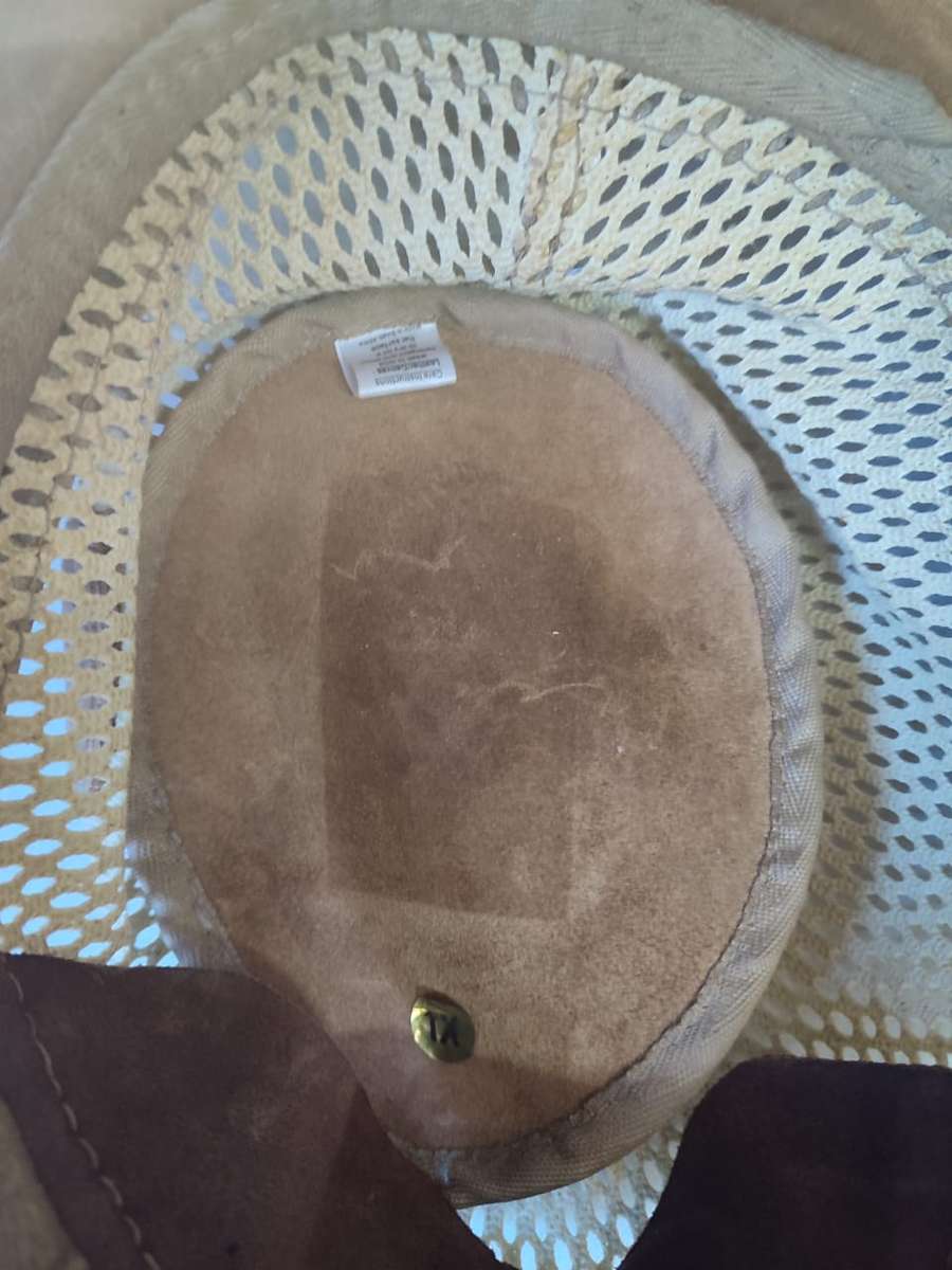 FOR THE HAT COLLECTOR !! x4 LEATHER AND OTHER HATS