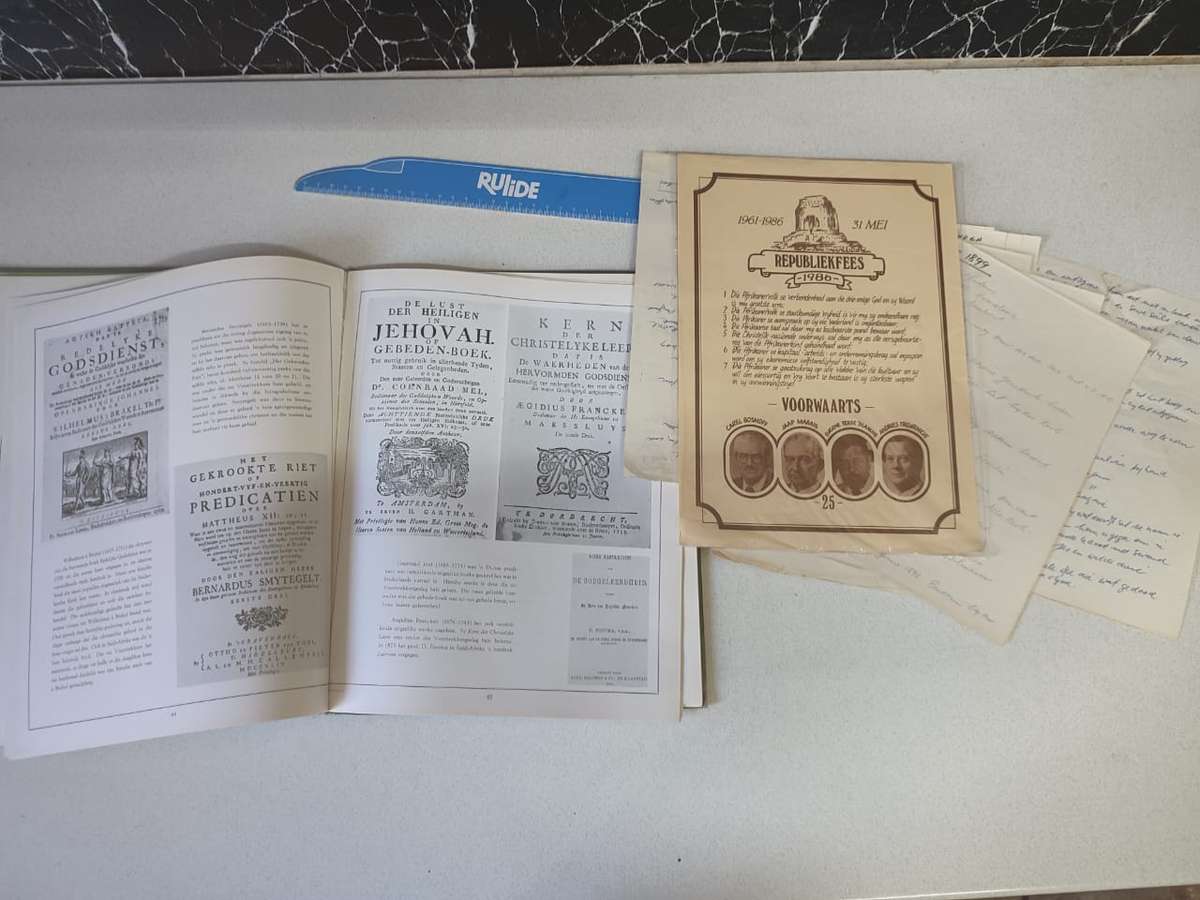 ZA REPUBLIEK AFRICANA - NEDERDUITSE HISTORICAL COLLECTION BOOK - RARE FIND!!!