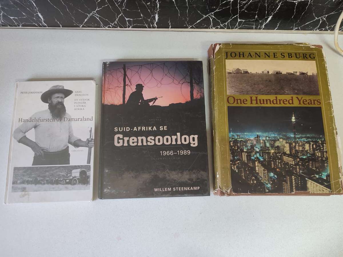STUNNING AFRICANA AND GRENSOORLOG BOOK JOBLOTT