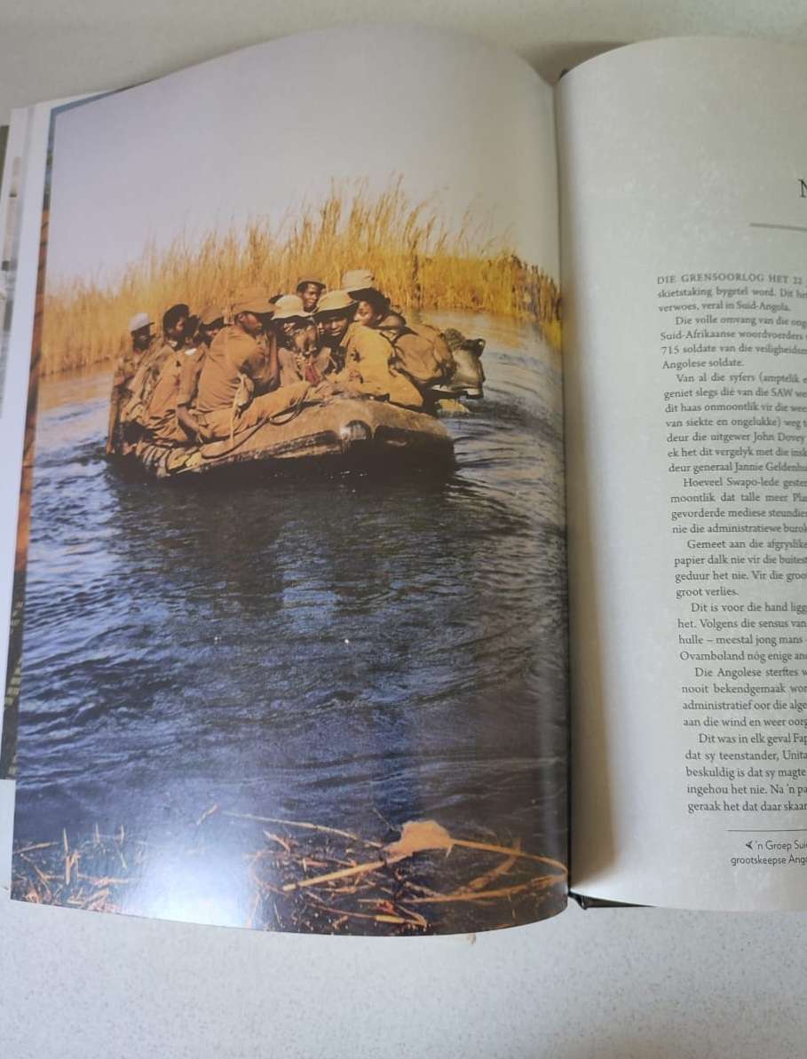 STUNNING AFRICANA AND GRENSOORLOG BOOK JOBLOTT