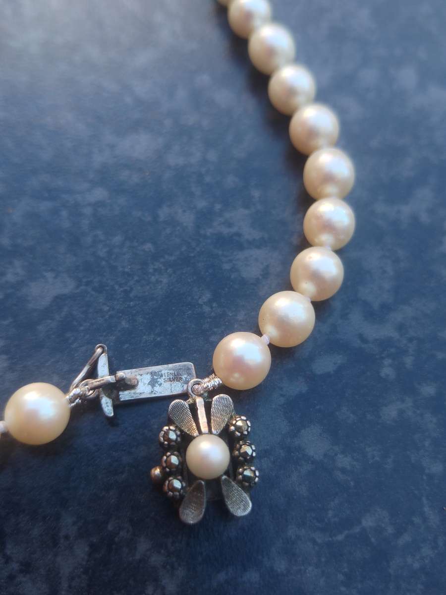 #7 STEARLING SILVER - MAGNETIC - JAPANESE SALTWATER AKOYA PEARL NECKLACE - 8MM